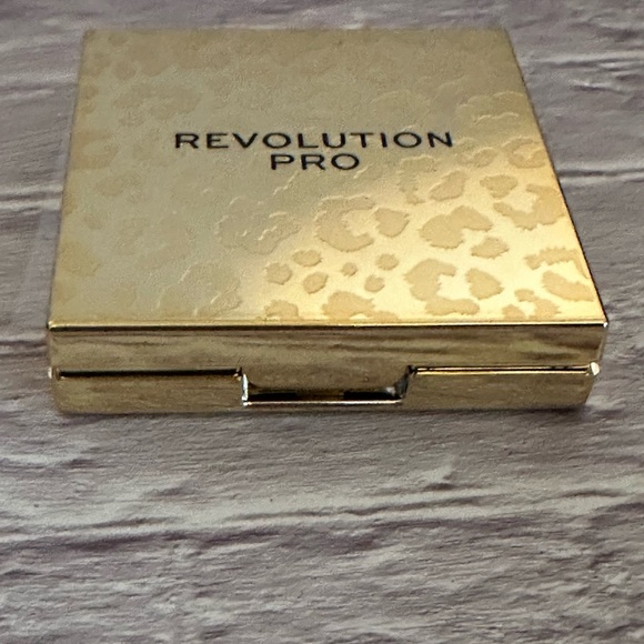 Revolution Pro Ebony Ultimate Brow Sculpt Kit - Picture 3 of 5